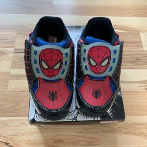 Ultimate Spider Slip-On Velcro Shoe | Stride Rite